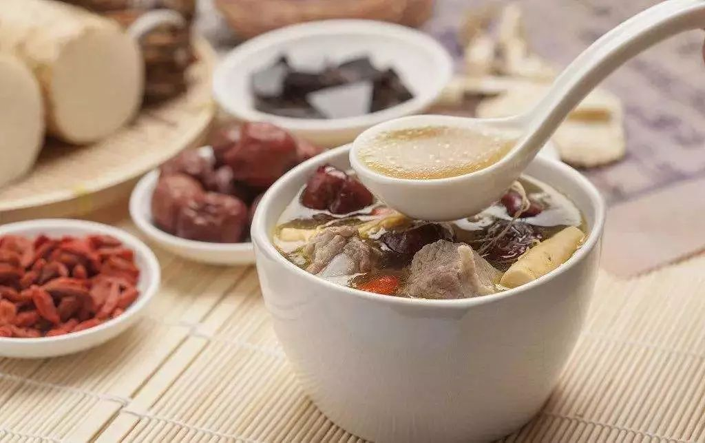 不同体质的产妇月子餐怎么吃？