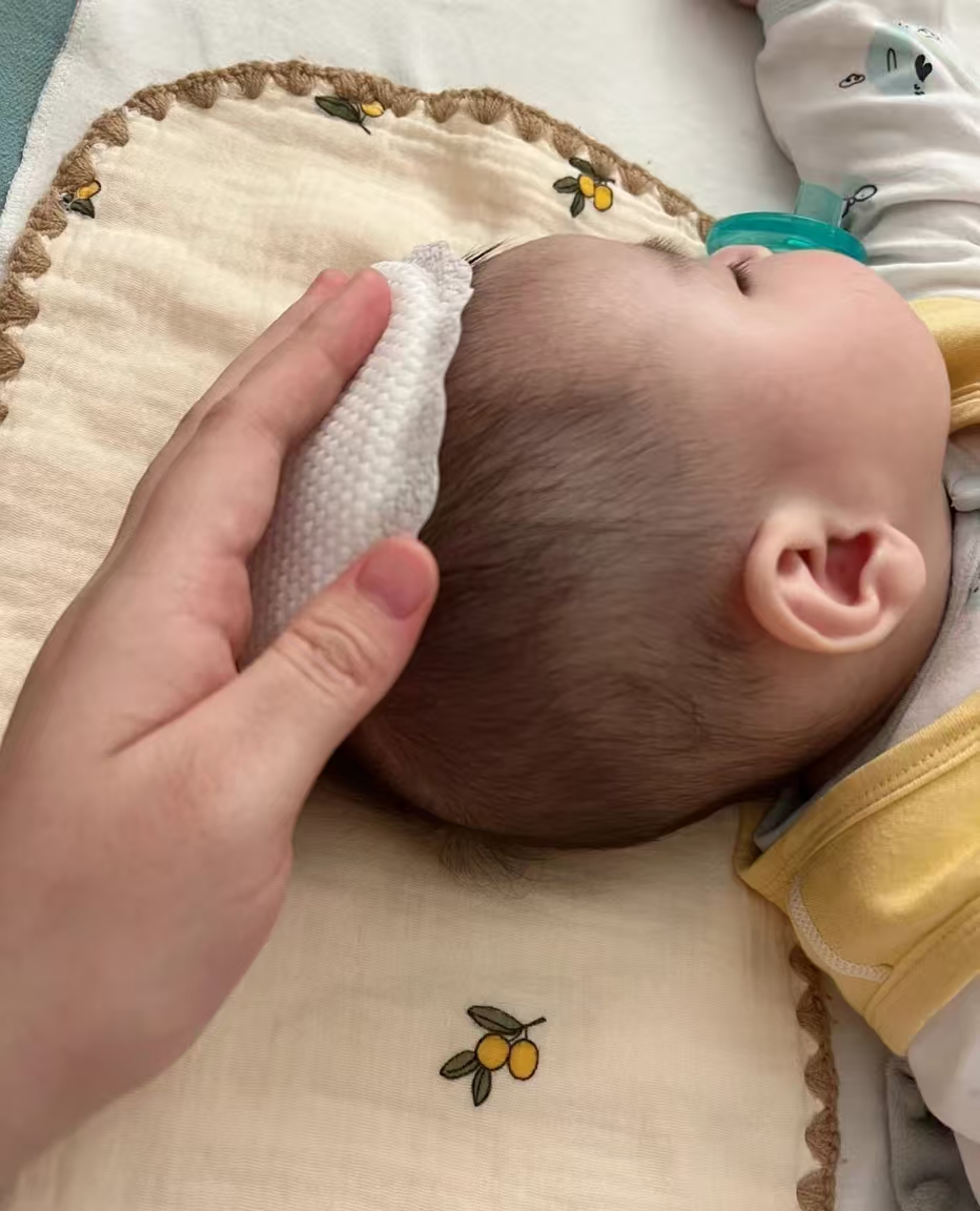 婴儿鼻子不通气鼻塞怎样快速解决